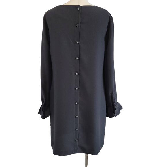 Banana Republic Button-Back Closure Ruffle Cuff Shift Dress Pockets Size 4 LBD - Picture 4 of 10